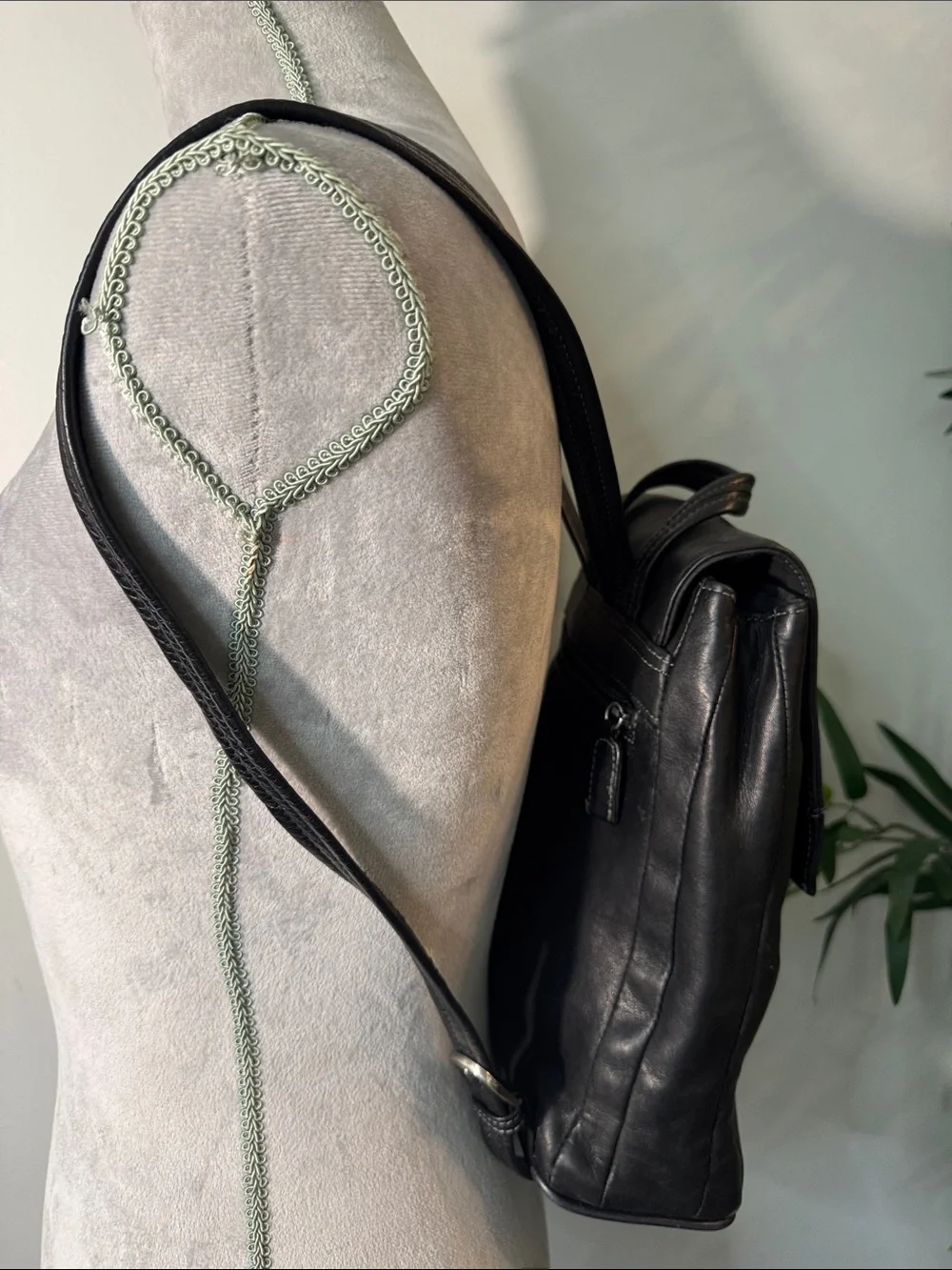 Tignanello Black Leather bohemian Backpack with Structured Flap